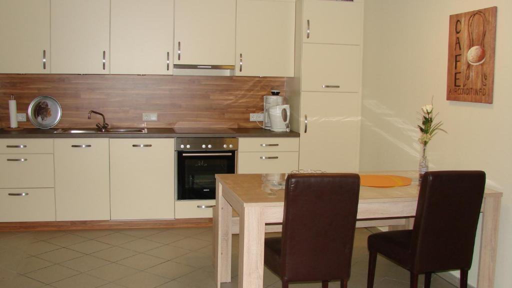 Ferienhof & Landhotel Laurenz Gronau  Bilik gambar